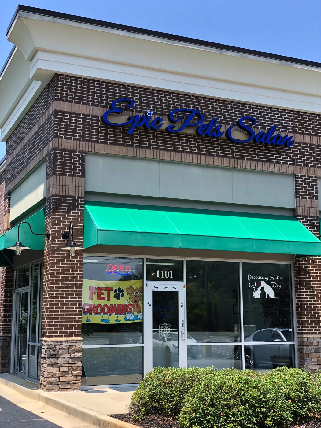 Epic Pets Salon storefront in Marietta